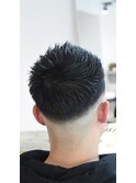 スキンフェードカットアップバングショートバーバーヘア