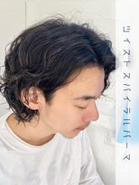 ウーロス(uros.) ツイストスパイラルパーマ