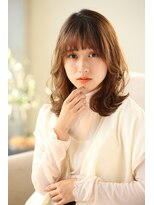 シェール(cher)&nbsp;ベージュ系カラー：セミロング