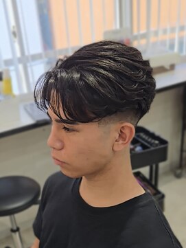 ラピス 名古屋駅前店(Lapis) 海外センターパート/スキンフェード/海外ヘア