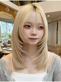 ハッシュカットミディアムレイヤーウルフ顔周りカットブリーチ