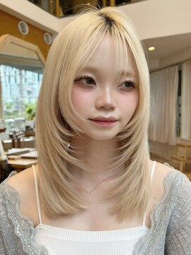 バイオレット 表参道店(Violet) ハッシュカットミディアムレイヤーウルフ顔周りカットブリーチ