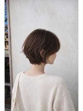 エイミーバイアフロート(amie  by afloat) 柔らか質感ショートボブ