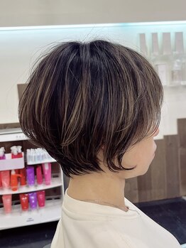 サウンドヘアデザイン(sound hair design)の写真/大人女性のショートヘアを上品に！白髪ぼかしハイライトで輝く髪へ☆
