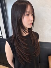 キャブ(cab)&nbsp;大人女性20代～30代向けロングレイヤースタイル