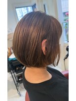ユーアンドアイ(you & i)&nbsp;長かった髪をバッサリ　 やわらかな丸みのあるボブへ。