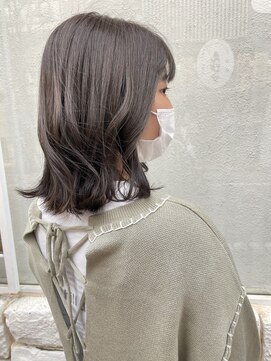 アール 北千住店(ar) 小顔ミディアム透明感グレージュカラー