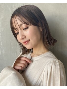 ベル 新宿(Belle) インナーカラー＋切りっぱなしボブ