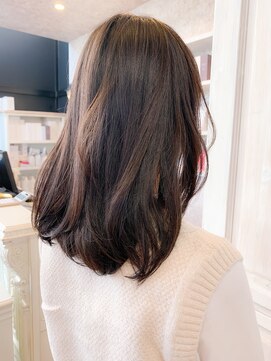 キャアリー(Caary) 福山市美容院　人気　小顔補正立体カット caaryツヤフワロブ