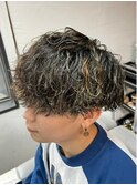 ハイライトツイストスパイラルパーマ マッシュヘア
