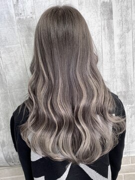 ロウル 渋谷(LOWRL) グレージュシールエクステハイライト