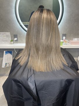 ミスト(MIST) ハイライト/フォギーベージュ