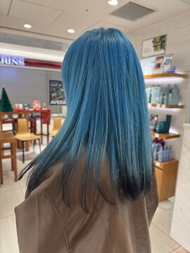 ピークアブー アヴェダ ギンザシックス(PEEK-A-BOO AVEDA GINZASIX) スカイブルー ミズイロ ハイトーンカラー ダブルカラー