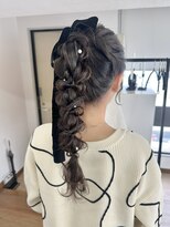 オウン(AUN)&nbsp;編みおろしポニー