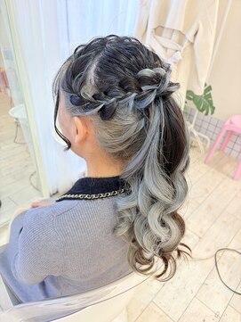 ヘアメイクアンドセットサロン リッコ(Hair make&set salon Ricco) 【大阪・梅田ヘアセット】サイド編み込みポニーテール