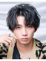 アイトーキョープラスシー 横浜(AI TOKYO+Sea)&nbsp;MEN’S横浜/センターパート/ツイストシャドウパーマメンズカット