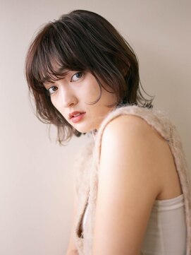 ピズム(PISM) くびれヘア/レイヤースタイル/モカブラウン/顔まわりレイヤー