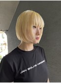 ホワイトカラー　ホワイトブロンド　抜きっぱなしブリーチ