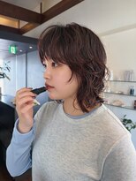 トップヘアー スパアンドリラクゼーション 安城(spa&relaxation) ミディアムウルフパーマ髪型20代30代40代前髪あり前髪無し