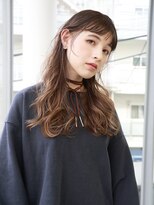 メゾンデエムスラッシュ センター北(Maison des M.SLASH) オン眉/細めハイライト/ゆるカール/レイヤーカット