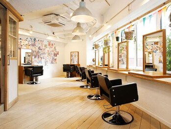 AND Hair＆Make 【アンド ヘアーアンドメイク】