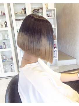 ヘアー アトリエ エゴン(hair atelier EGON) ワンレン前下がりツートーンカラー