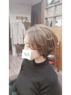 ウキュウ(Ukyu) 襟足すっきりやわらかハンサムショート