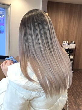 ファヴォリヘアー(favori hair) バレイヤージュ/ストレートstyle