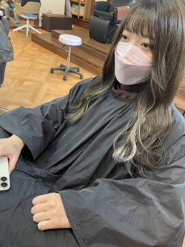 ライズ バイ レボ(RISE by REVO) 大人可愛いココアベージュグレージュカラーボブウルフ黒髪我孫子