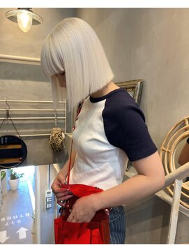 ジーナ(XENA) ホワイトブロンド×マチルダボブ×渋谷