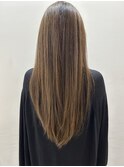 ロングレイヤー白髪ぼかしハイライトメテオカラー