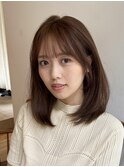 大人かわいいミディアムレイヤーピンクベージュ顔まわりレイヤー