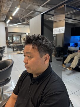 アイズ 海老名(AIZU) ザクザクショート　スパイキーショート　短髪パーマ　海老名