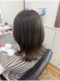 明るすぎないオリーブカラー