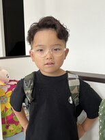 エミュ(emu.)&nbsp;カールで決まるキッズパーマスタイル