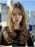 バタフライレイヤー　海外風　　ヘーゼルベージュ　ワンカール