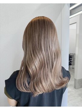 カルム 天神大名(calme) 【calme】ミルクティーブロンド ベージュカラー　ブリーチ