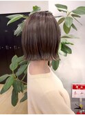 切りっぱなしボブ／丸くならないボブ／外はねボブ