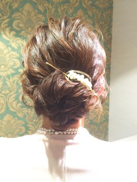 ミューテ(Mu-te) ,゜.:。+゜エレガントルーズ,゜.:。+゜