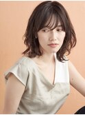 暗髪をいかす大人ナチュラルミディ