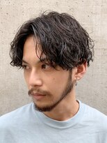 フィフス トウキョウ (fifth TOKYO) 波巻きスパイラルパーマセンターパート波巻きパーマツーブロック