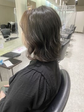 リー 尼崎(Lee) ミディアムグレージュ