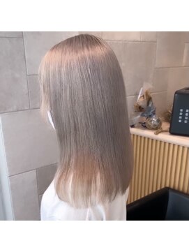 メロウバイケンジ(mellow by KENJE) トリプルカラー × グレージュ