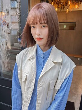 チル(chill) 美髪ミルクティー切りっぱなしボブ