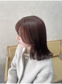 ピンクベージュ