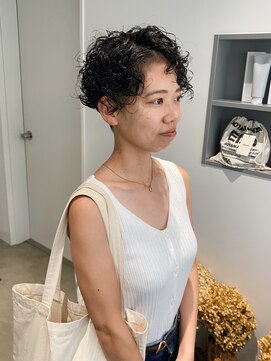 エイゾー 銀座(EIZO) クルクルパーマ/かりあげショート/ショートパーマ