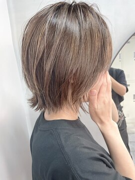 ルーファス 恵比寿 渋谷(Ruufus) 大人ショート/白髪を活かす/立体カラー【Ruufus】