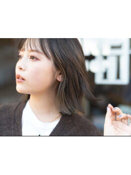 乾燥が気になる冬の季節に、Hyaccaの縮毛矯正で髪のメンテナンスを◎ナチュラルなストレートを手に入れて♪