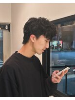 ロカリタ キョウト 千本丸太町店(ROCAReTA kyoto)&nbsp;刈り上げなしの無造作パーマスタイル