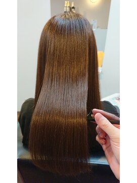 ブロック(BLOCK) 美髪矯正/縮毛矯正/バイカルテトリートメント